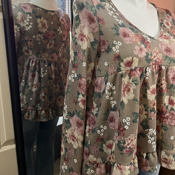 Babydoll top Brand new by Lovely Melody - Picture 3 of 5